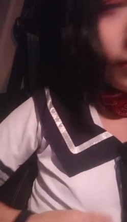 样子纯情的女主播穿着水手制服勾搭小车司机路边车震美女主播下面毛真多 截图8