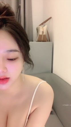 九头身极品御姐！【175车模小雨】漂亮巨乳翘臀美逼超诱人 截图1