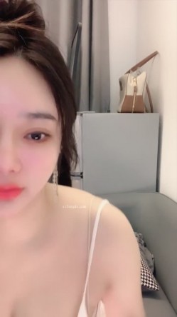 九头身极品御姐！【175车模小雨】漂亮巨乳翘臀美逼超诱人 截图3