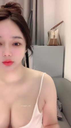 九头身极品御姐！【175车模小雨】漂亮巨乳翘臀美逼超诱人 截图6