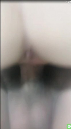俩极品少妇直播网约嫖客来家无套3P轮空一个姐姐近景拍摄有特点 截图10