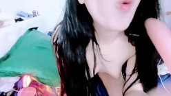 撸铁女神，无脑面部崩坏，阿黑颜00后【zhuhentai】收费私拍，各种变态式自黑，双洞紫薇 截图4