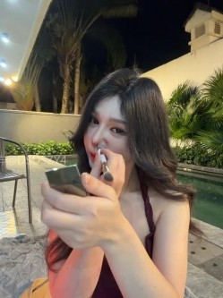 ️黑丝御姐【linjianvhai】极品网红脸御姐、长腿黑丝高跟职业装、自慰诱惑 截图4