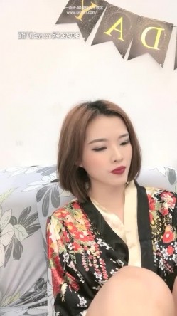 上海楼凤在线招嫖，【人间艺术家闺蜜】风骚小少妇，小穴会动夹力十足 截图1