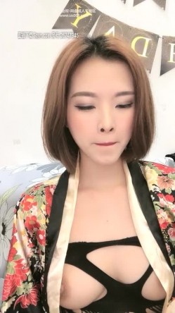 上海楼凤在线招嫖，【人间艺术家闺蜜】风骚小少妇，小穴会动夹力十足 截图2