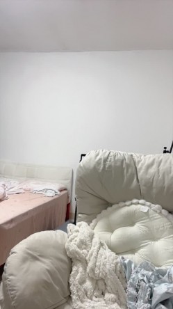 一线天粉屄精神小妹【梨花诗】下海福利，道具自慰，水狂喷 截图14