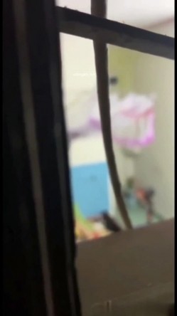 稀缺资源 ️窗外门缝偷窥几个寂寞小姐姐自慰 看表情是高潮了 截图10