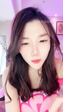 ️神级女神【董小姐】高端女神！模特身材~裸舞~道具自慰~白浆直流！ 截图8