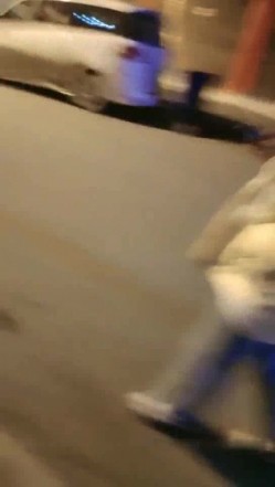 零零后表哥最近泡到的酒店前台兼职妹晚上等她下班去开房啪啪狼友调侃他武大郎 截图4