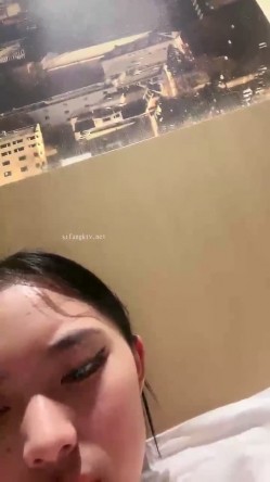 新人！正宗校花下海！超级漂亮~【低调糯米团】扣穴自慰~爽 截图1