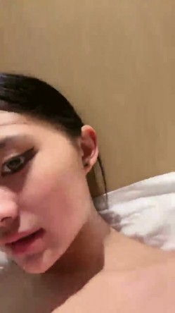 新人！正宗校花下海！超级漂亮~【低调糯米团】扣穴自慰~爽 截图5