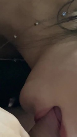 极品小情侣私拍泄密小仙女姐姐从进入前的矜持到插入后的放荡超反差，高冷的外表下藏着一颗骚动的心 截图15