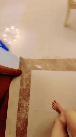 火爆小尤物，【纯情小猫咪】，颜值身材秒杀一线明星网红，无套内射啪啪，这小蛮腰扭得大哥们心都乱了 截图16