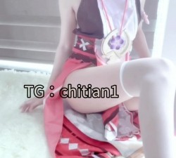 可盐可甜COS抽像福利姬【池甜chitian1】露脸性爱视图，自慰喷水上吊，各种母狗行为 截图7