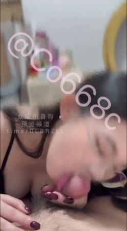 深圳顶级绿帽夫妻、超极品媚黑眼睛娘「Co668c」淫妻被黑人开发之后，骚穴每天都在自动流水，想着做爱，又给一位单男，开始不满足了 截图4