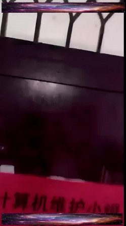【新瓜】云南昆明某高校 情侣在计算机小组办公室偷情，老师突然敲门吓惨了，开门后还装作在学习！ 截图11
