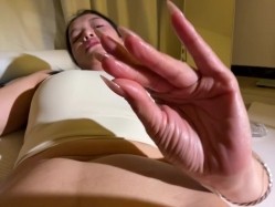 网红熟女【蜜桃】极品御姐瑜伽私拍全裸诱惑 截图6
