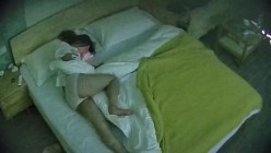 酒店高清偷拍 极品校园纯欲白月光返校迫不及待与男友重温旧日大玩性爱飞行棋输棋吃鸡舔逼 截图16