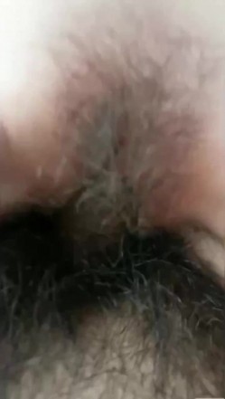 小姑娘奶大逼粉还能自己动，有这种女朋友要好好珍惜，愿意跟你车震，放音乐嗨着肏逼！ 截图9