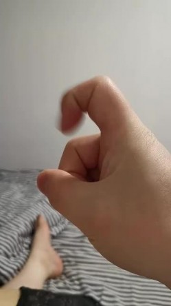 男：这活儿太爽了， 你就是我一个，这小蕾丝身材真可以，你能舔屁眼吗亲爱的。女：你经常找别的女人玩？ 截图1