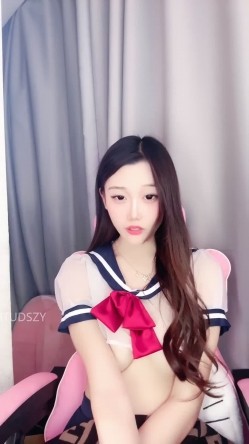 ️神级女神【董小姐】高端女神！模特身材~裸舞~道具自慰~白浆直流！ 截图9
