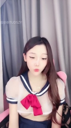️神级女神【董小姐】高端女神！模特身材~裸舞~道具自慰~白浆直流！ 截图15