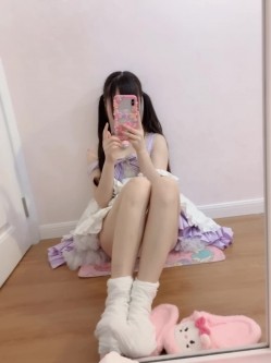 ️双马尾纯情小可爱 ️奶油肌肤纯欲系美少女〖蔡小熊〗表面乖巧的萌妹子背地里是个小骚货 大长腿少女清纯与风骚并存 截图15
