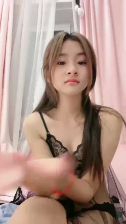 【调教少女】，好漂亮的这俩姐妹花，颜值都挺清秀，同学兼闺蜜 截图15