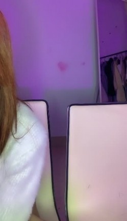 【涵涵和璐璐】刚下海就被干了，懵懂的眼神，少女的肉体，无套内射，爽歪歪，刺激 截图15