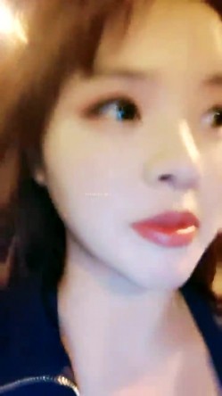 川妹子真牛逼， 半夜出动，到野外裸奔，【0后大胸妹子】，真实勾搭老实人车震，玩得就是与众不同，厉害 截图2