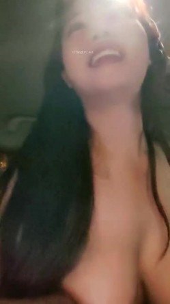 川妹子真牛逼， 半夜出动，到野外裸奔，【0后大胸妹子】，真实勾搭老实人车震，玩得就是与众不同，厉害 截图6