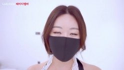坐拥32万内衣博主-Lady Vella-大尺度私密付费私拍-据说好多狼友撸虚了 截图15