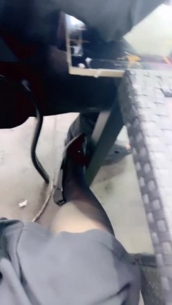 【00后喜欢内射】刚入圈骚母狗 滴蜡调教 户外车震 3P无套轮操~内射 截图6