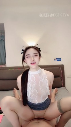 ️七彩主播【安小然】丝袜小姨子勾引姐夫口交骑乘啪啪 截图10