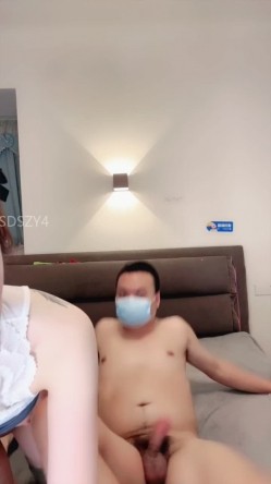 ️七彩主播【安小然】丝袜小姨子勾引姐夫口交骑乘啪啪 截图11