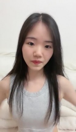 长腿大学生被干了~【汐汐】内裤套头~狂插~小妹妹已经被解锁全部姿势 截图4