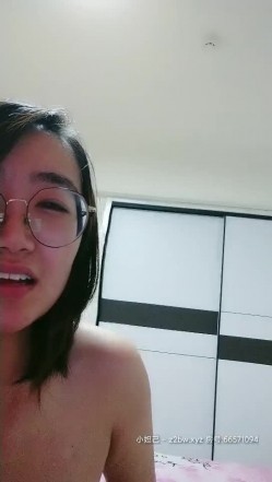 【研究生无奈】学霸下海历程13天全收录，理科学霸，从网贷的漩涡，到卖肉的泥潭，讲述跟前男友的性爱，从最初的拘谨到黑牛道具都精通 截图9