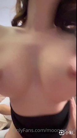 台湾天然美胸熟女人妻中出女王「Jixxielee」「骚猫儿」OF私拍 截图3