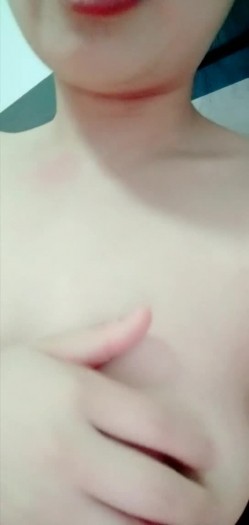 颜值不错美少妇夫妻啪啪秀 床上干到厨房再到阳台上面操上位骑乘 截图5