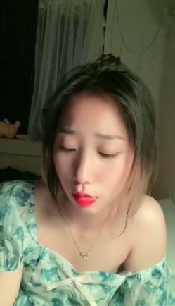 极品校花下海，【可爱妹妹】，寂寞的少女，闺房里各种寻求安慰，这身材真不错 截图6