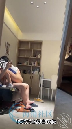 【少妇控必备】，24万粉约炮大神【小兽先生】付费钻石贴，趁少妇人妻老公外出，熘去她家，爆肏秘书装的骚妻 截图14