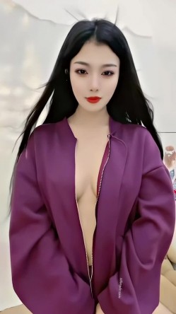 青春无敌，抖音风艺校美少女【杨晓花】定制福利，露脸露点，各种热门BGM裸舞 截图1