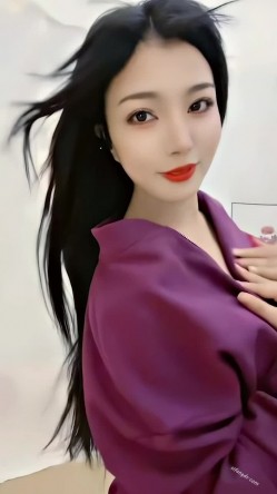 青春无敌，抖音风艺校美少女【杨晓花】定制福利，露脸露点，各种热门BGM裸舞 截图7