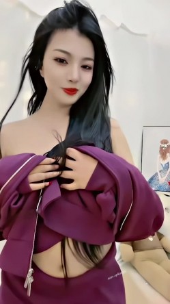 青春无敌，抖音风艺校美少女【杨晓花】定制福利，露脸露点，各种热门BGM裸舞 截图13