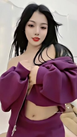 青春无敌，抖音风艺校美少女【杨晓花】定制福利，露脸露点，各种热门BGM裸舞 截图16
