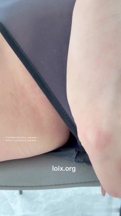 【olive】国产自慰淫语诱惑高潮白浆骑乘肥臀无毛假阳具特写黑丝 截图7