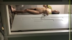 拍苗条小女友洗澡！还不好意思 用手捂住BB不让拍 截图11