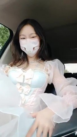 新人良家学生妹，【鱼妹啊】，约炮车震遇阳痿男，第一次太激动，浪费了感情，完美露脸 截图2