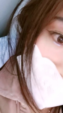 【靓丽女老师】火车下铺妹子在自慰，旁边的大爷大妈不少，太刺激了 截图5