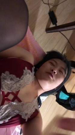 【百度云泄密】极品良家小少妇和情人偷情视频 截图5